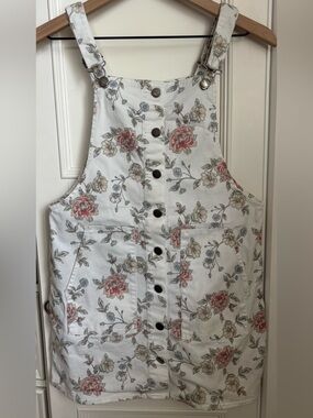 Tinseltown White Floral Button-Front Pinafore